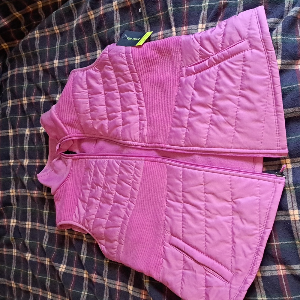 Woman's winter vest size large. New with tags. TEK GEAR - Picture 4 of 7